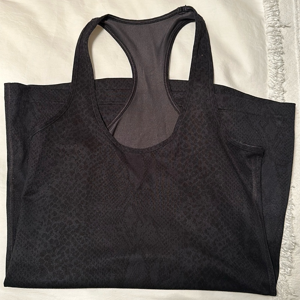Lululemon cool racerback tank snake pattern